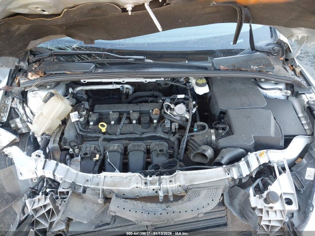 1FADP3K29JL250730 Ford FOCUS SE