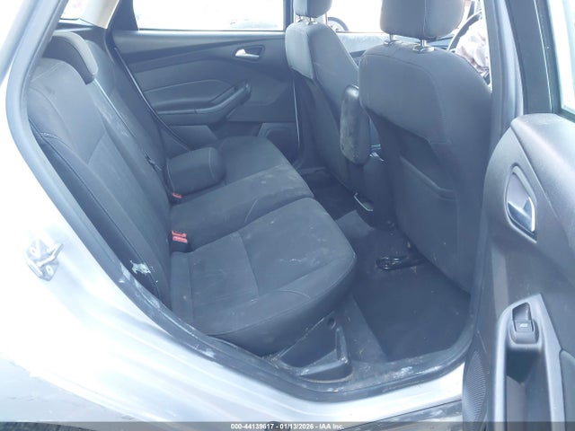 1FADP3K29JL250730 Ford FOCUS SE