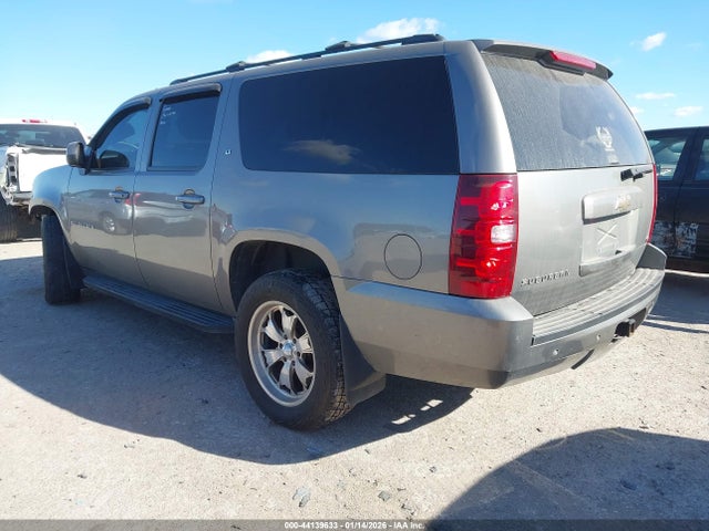 2009 CHEVROLET SUBURBAN 1500 1GNFK263X9R211188 Photo 2