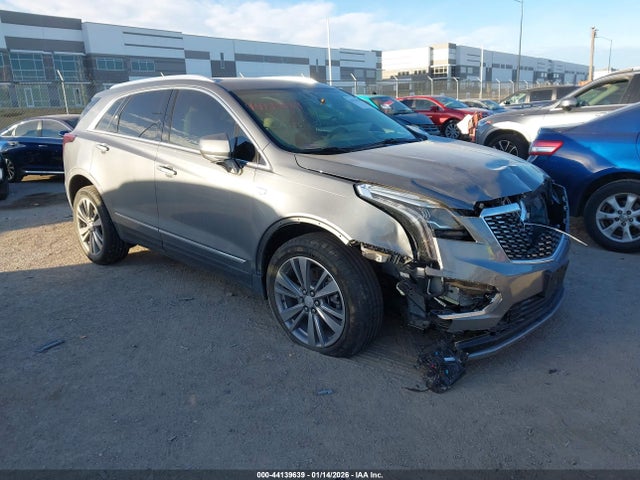 2022 CADILLAC XT5 1GYKNDRS8NZ101001