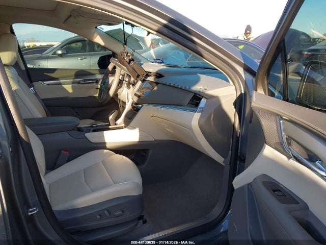 2022 CADILLAC XT5 1GYKNDRS8NZ101001 Photo 4