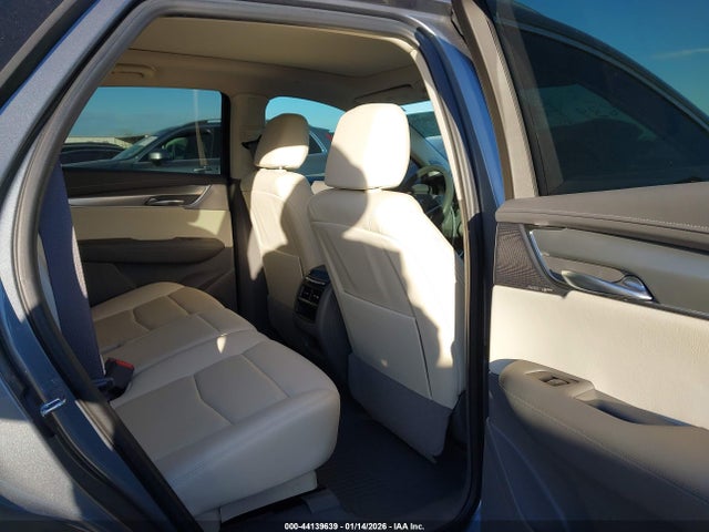 2022 CADILLAC XT5 1GYKNDRS8NZ101001 Photo 7