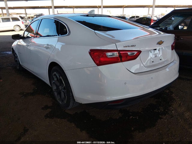 1G1ZD5ST3RF132687 Chevrolet Malibu Fwd 1lt