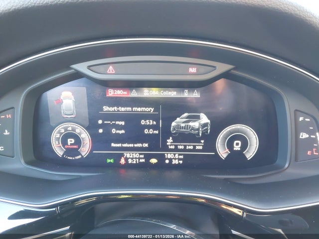 44139722 :رقم المزاد ، WA1EVAF15LD025030 vin ، 2020 Audi Q8 Premium Plus 55 Tfsi Quattro Tiptronic مزاد بيع