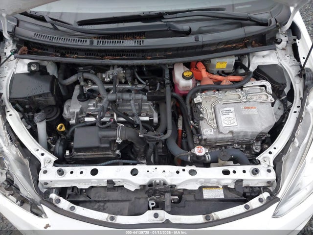 JTDKDTB35H1592149 Toyota Prius C Two