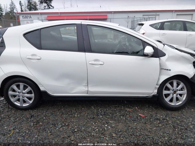 JTDKDTB35H1592149 Toyota Prius C Two