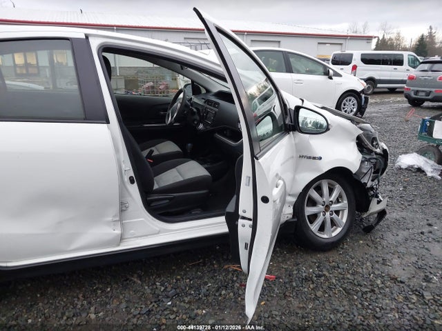 JTDKDTB35H1592149 Toyota Prius C Two