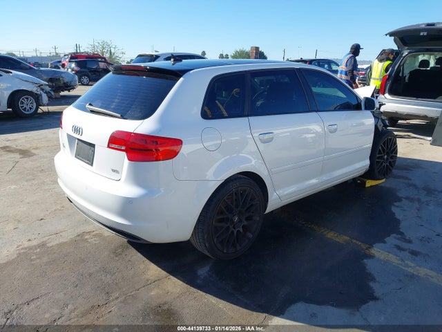 2013 AUDI A3 WAUKJAFM4DA021260 Photo 3