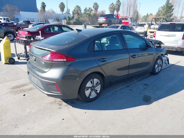 KMHC65LC9LU242874 Hyundai Ioniq Hybrid Blue