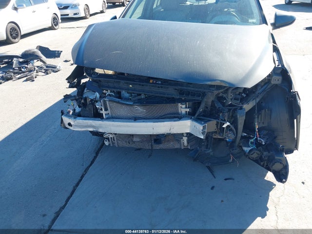 KMHC65LC9LU242874 Hyundai Ioniq Hybrid Blue