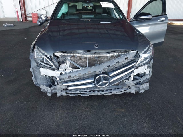 55SWF4JB9JU254808 Mercedes-Benz C 300
