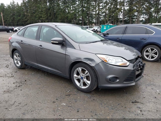Ford FOCUS SE 2014 1FADP3F2XEL391872 Image 1