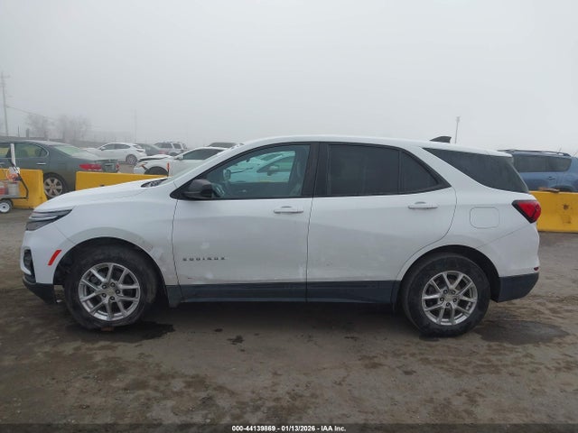 3GNAXSEV0NS104141 Chevrolet Equinox Awd Ls