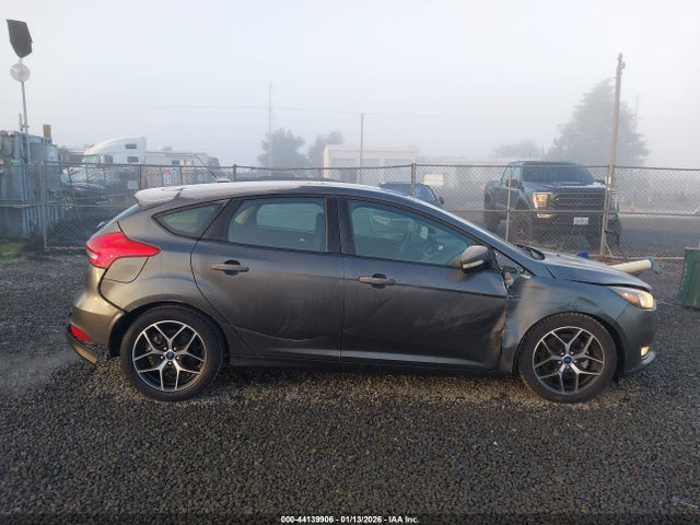 Ford FOCUS SEL 2017 1FADP3M28HL225065 Image 13