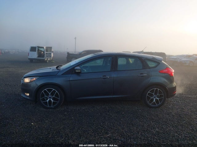 Ford FOCUS SEL 2017 1FADP3M28HL225065 Image 14