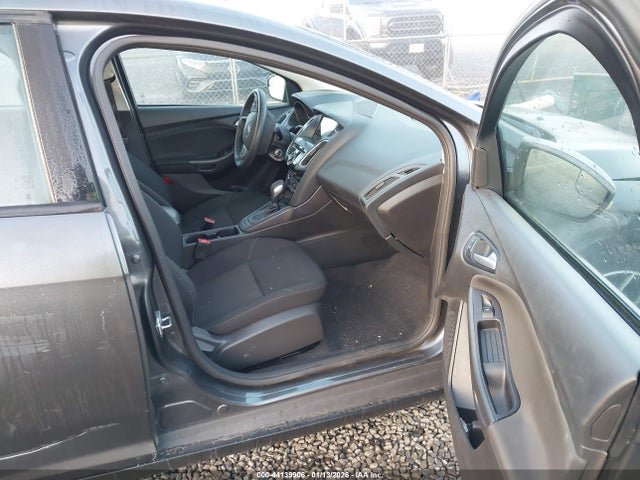 Ford FOCUS SEL 2017 1FADP3M28HL225065 Image 5