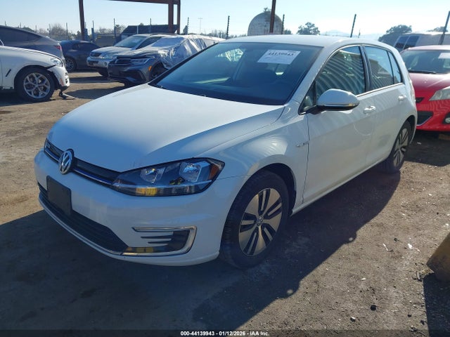 WVWKR7AU6KW911863 Volkswagen E-golf Se