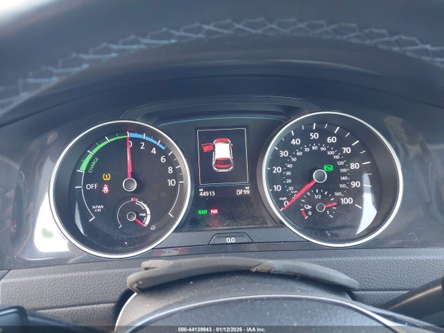 WVWKR7AU6KW911863 Volkswagen E-golf Se