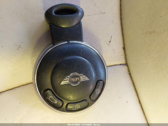 2011 MINI COOPER WMWZN3C51BT133009 Photo 10