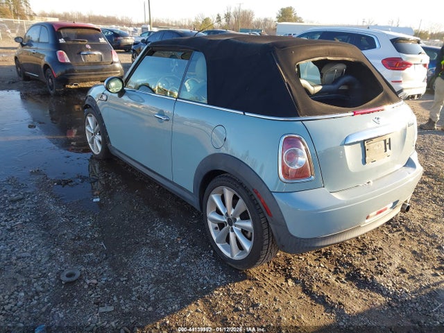 2011 MINI COOPER WMWZN3C51BT133009 Photo 2