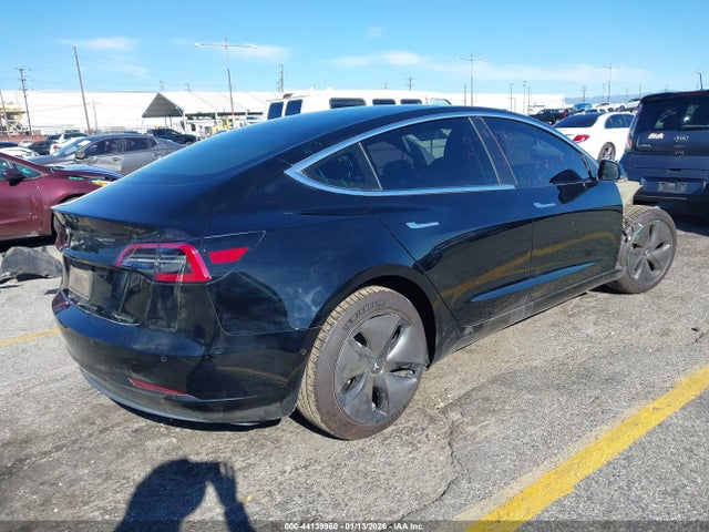 2019 TESLA MODEL 3 5YJ3E1EA4KF296554 Photo 3