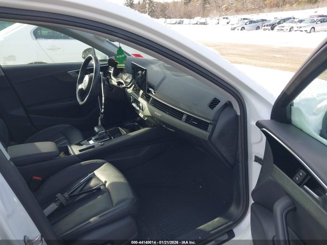 2021 AUDI A4 WAUABAF49MN010109 Photo 4