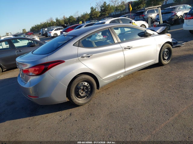 5NPDH4AE6GH734649 Hyundai ELANTRA SE