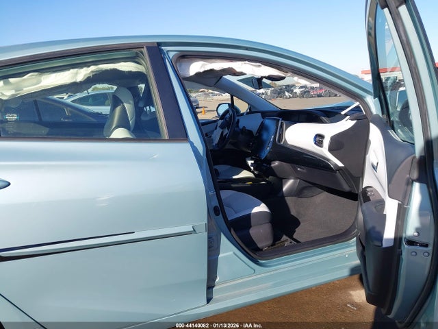2020 TOYOTA PRIUS JTDKARFU7L3117324 Photo 4