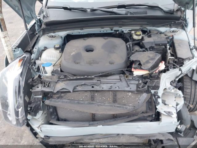 2019 VOLVO XC40 YV4162UK9K2111273 Photo 9