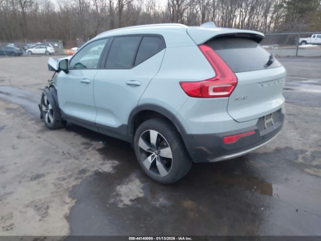 2019 VOLVO XC40 YV4162UK9K2111273 Photo 2