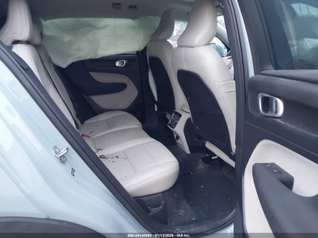 2019 VOLVO XC40 YV4162UK9K2111273 Photo 7