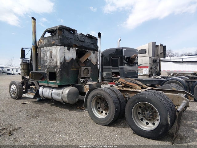 44140127 :رقم المزاد ، 1XKWDB9X96J136855 vin ، 2006 Kenworth Construction W900 مزاد بيع