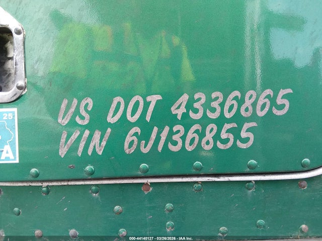 44140127 :رقم المزاد ، 1XKWDB9X96J136855 vin ، 2006 Kenworth Construction W900 مزاد بيع