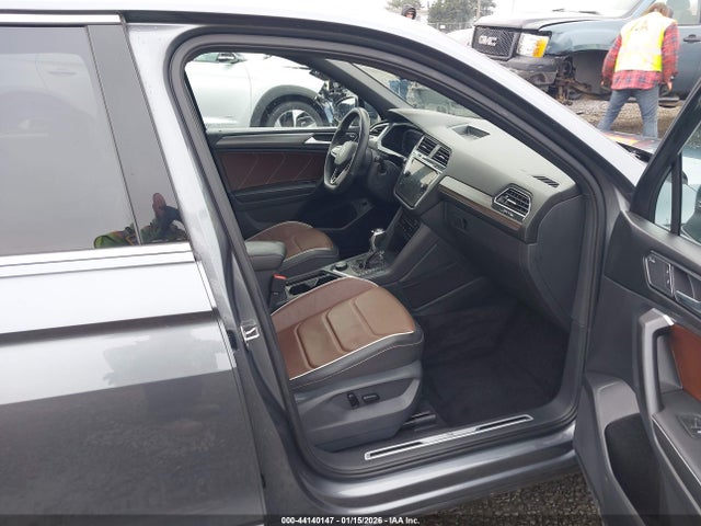 3VV4B7AX2NM087504 Volkswagen Tiguan 2.0t Sel R-line