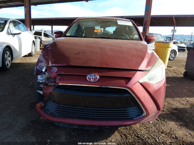 3MYDLBYV1HY178233 Toyota YARIS IA