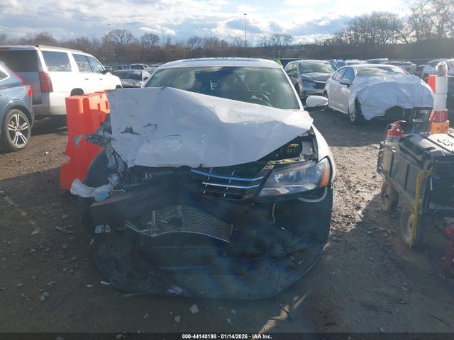 44140198 :رقم المزاد ، 1VWBM7A34DC061237 vin ، 2013 Volkswagen Passat 3.6l V6 Se مزاد بيع
