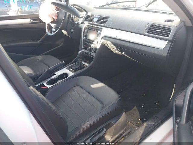 44140198 :رقم المزاد ، 1VWBM7A34DC061237 vin ، 2013 Volkswagen Passat 3.6l V6 Se مزاد بيع