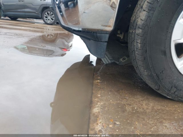 2025 CHEVROLET SILVERADO 1500 1GCUKDED6SZ109852 Photo 5