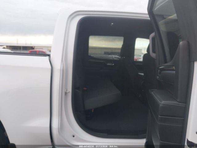 2025 CHEVROLET SILVERADO 1500 1GCUKDED6SZ109852 Photo 7