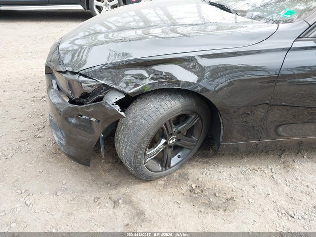 Продажа на аукционе авто 2015 Bmw 328i, vin: WBA3A5G54FNS90129, номер лота: 44140277