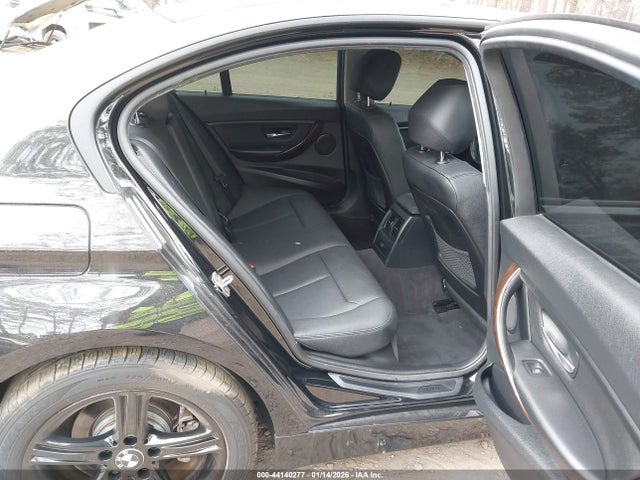 Продажа на аукционе авто 2015 Bmw 328i, vin: WBA3A5G54FNS90129, номер лота: 44140277