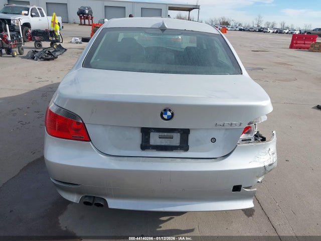 Продаж на аукціоні авто 2007 Bmw 525i, vin: WBANE53527CW66701, номер лоту: 44140286