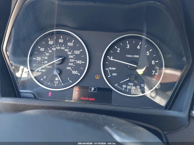 2018 BMW X1 WBXHT3C37J5F92654 Photo 6