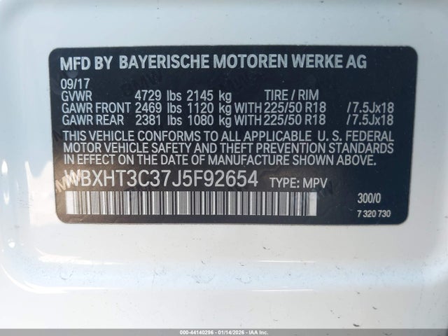 2018 BMW X1 WBXHT3C37J5F92654 Photo 8