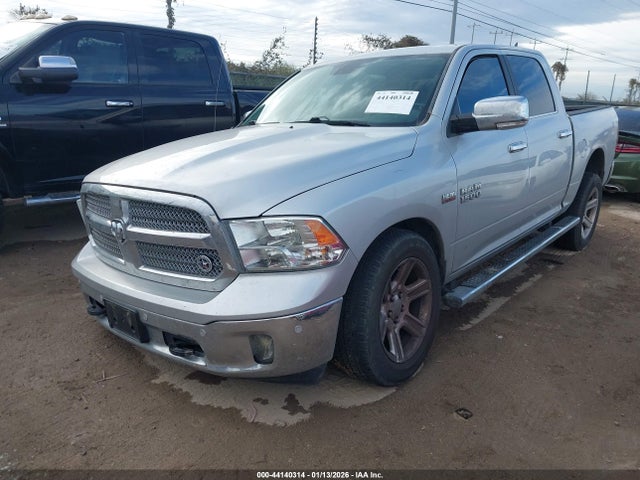 2018 RAM 1500 1C6RR6LT8JS157021 Photo 1