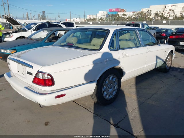 2001 JAGUAR XJ8 SAJDA14C91LF28245 Photo 3