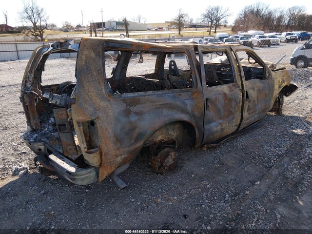 Auction sale of the 2000 Ford Excursion Limited, vin: 1FMNU43S4YED54757, lot number: 44140323