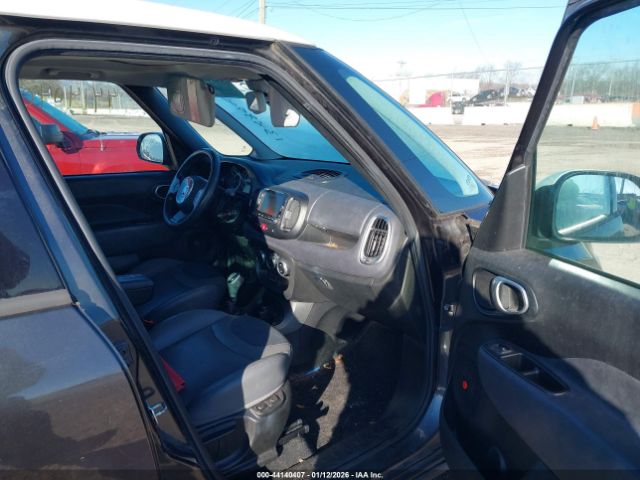 2017 FIAT 500L ZFBCFADH4HZ040206 Photo 4
