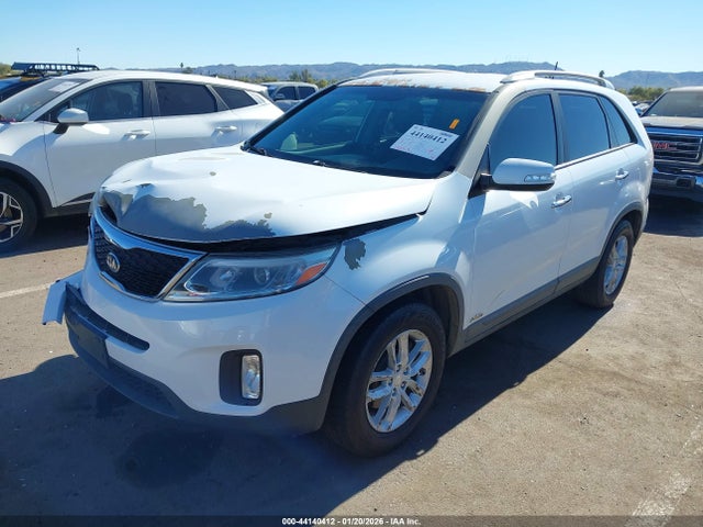 5XYKTDA66EG518111 KIA SORENTO LX