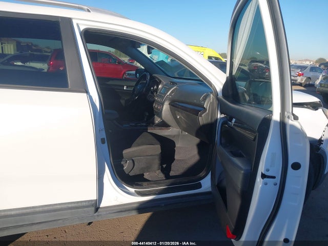 5XYKTDA66EG518111 KIA SORENTO LX